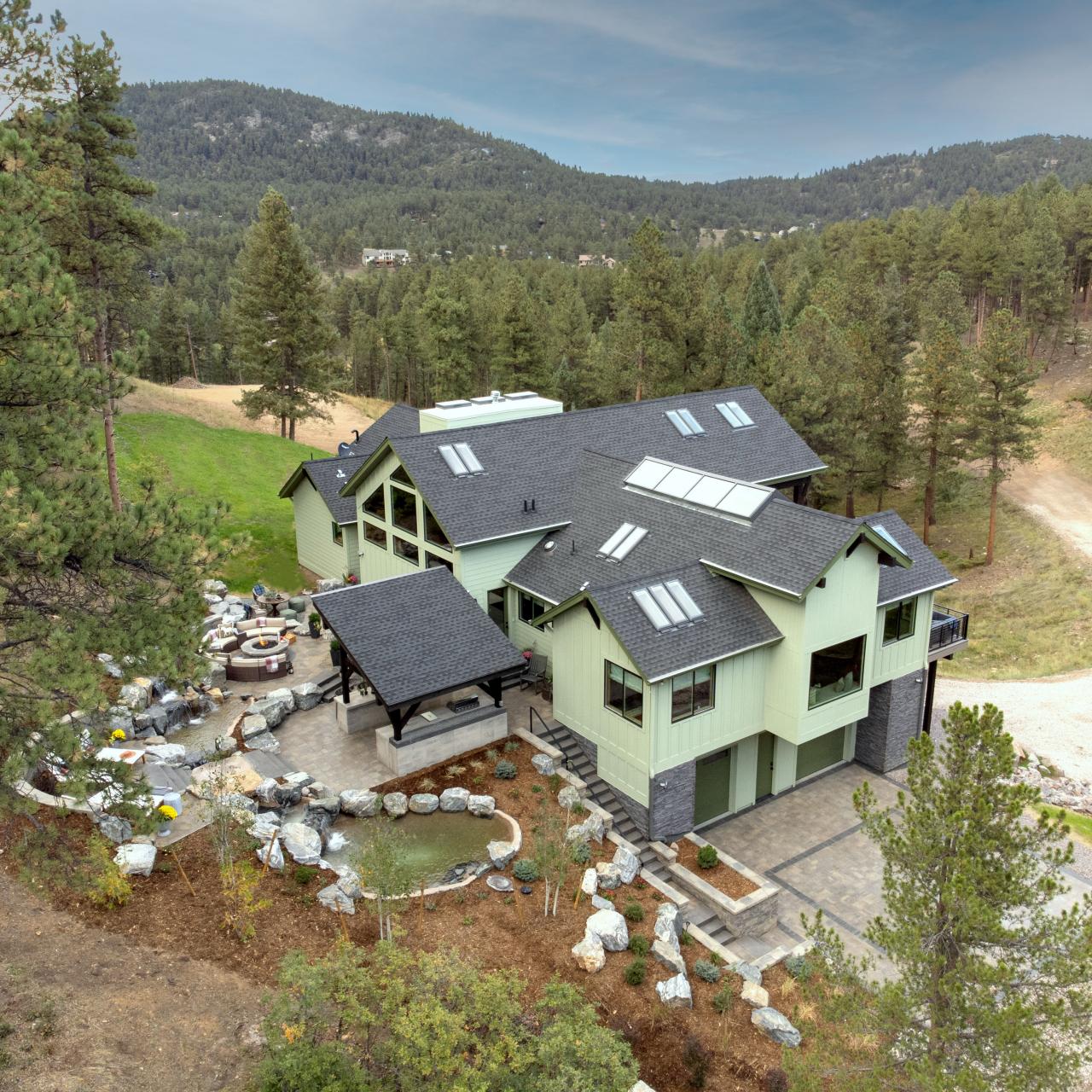HGTV Dream Home 2023 Complements the Rocky Mountains with Modern, Rugged  Design