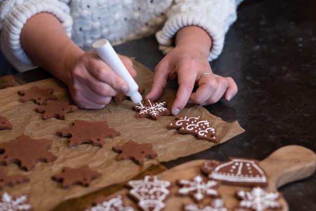Decorating Gingerbread Ornaments With Fabric Paint
