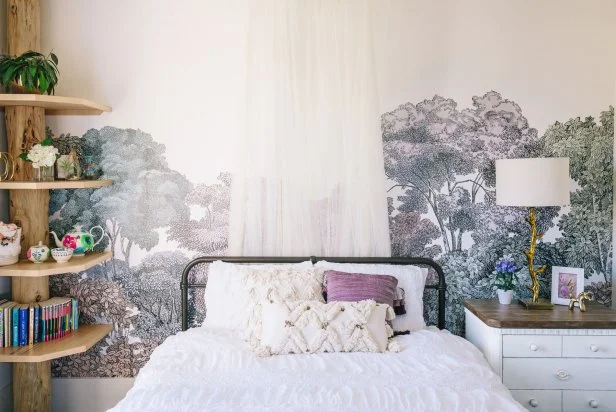 A How to Essay on Decorating a Teen Bedroom: Creative & Stylish Tips
