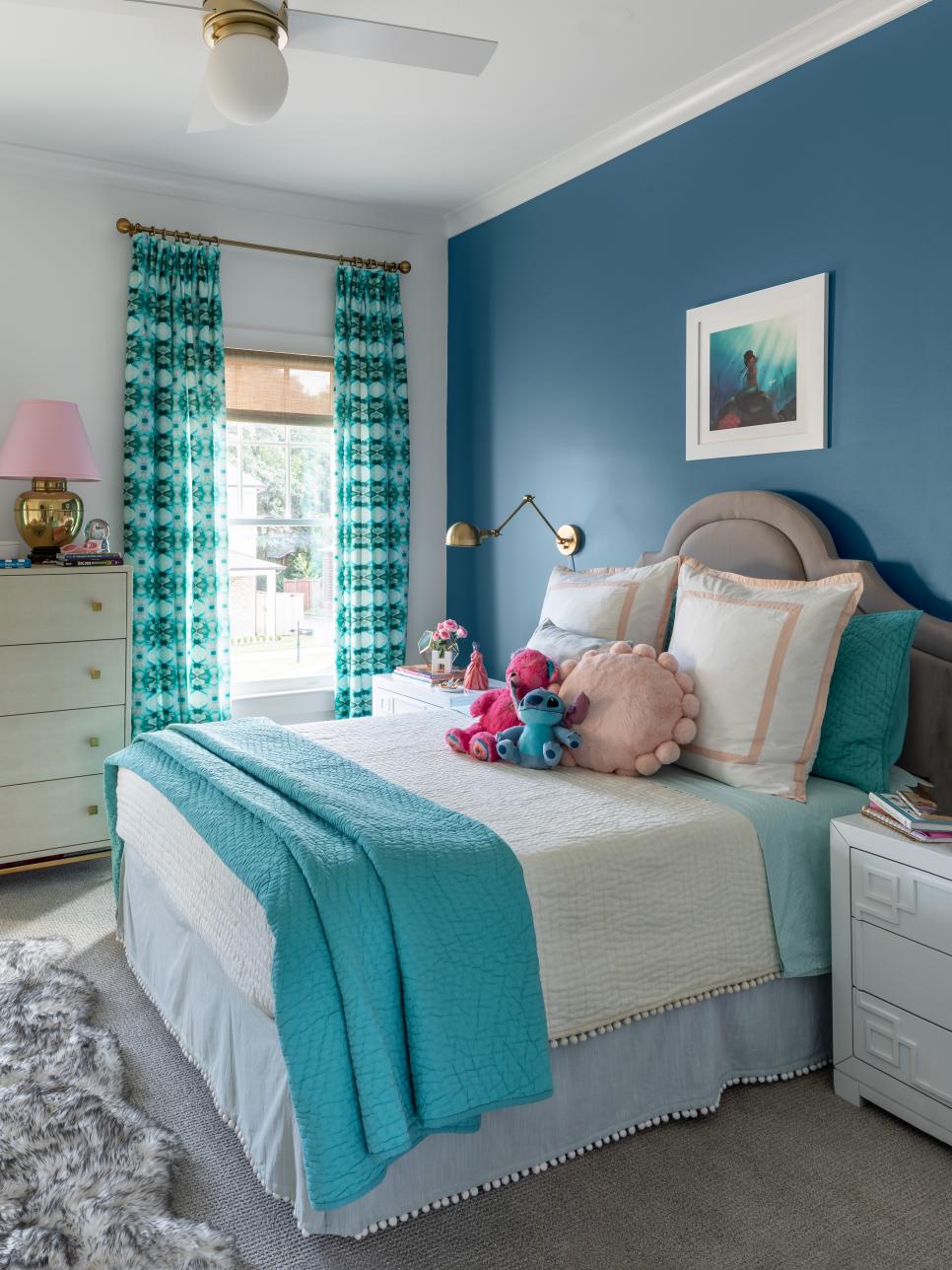 Blue Teen Bedroom | HGTV