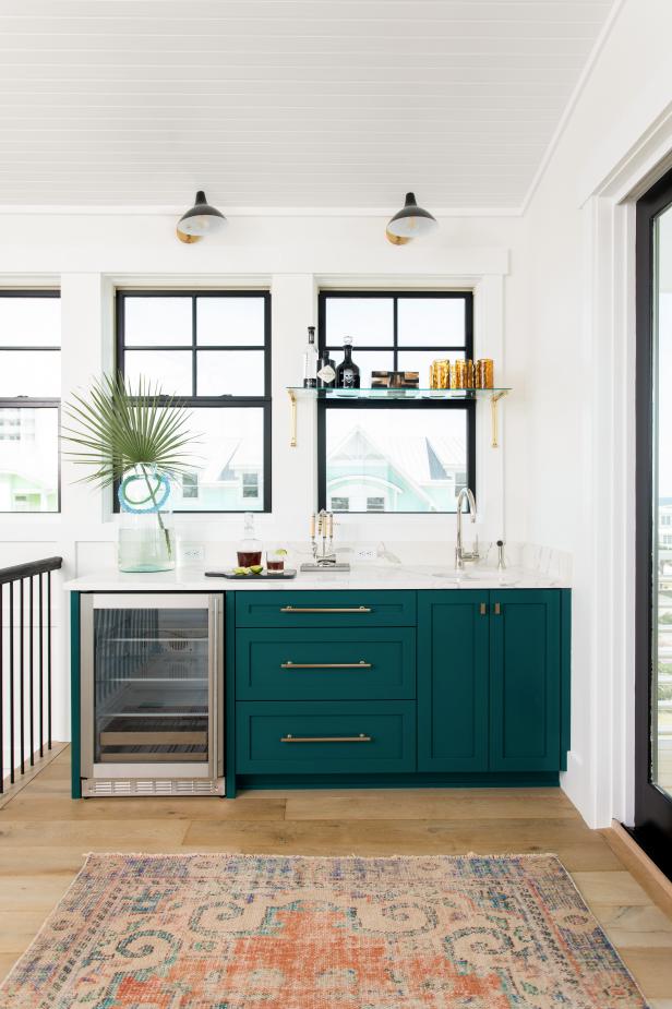 Emerald Green: 3 Ways to Use Color of the Year in The kitchen