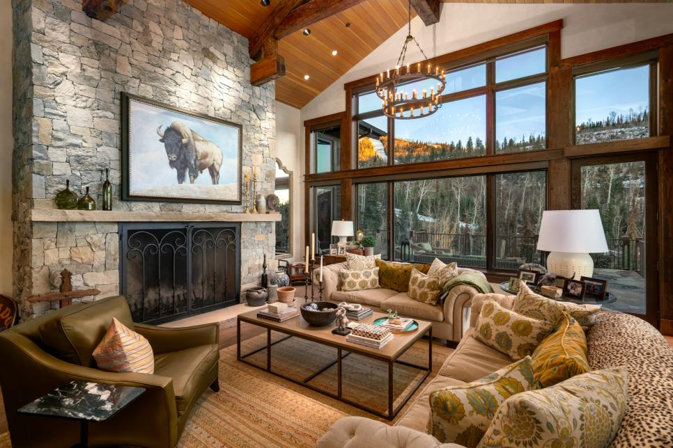 Colorado Mountain Home is Rustic and Chic | 2022 | HGTV