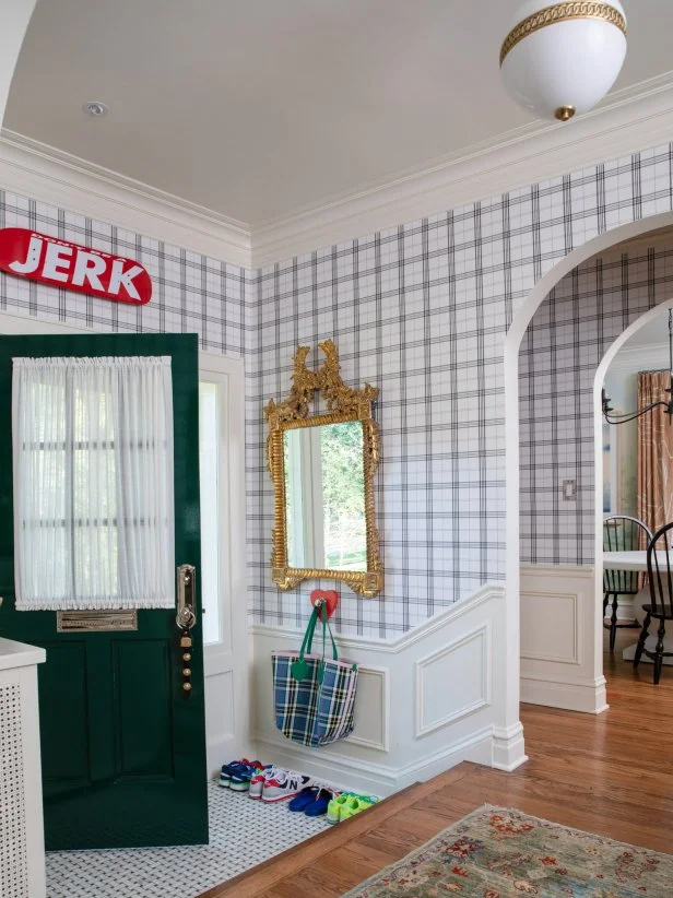 Large Entryway Decorating Ideas: Stunning Tips to Transform Your Space