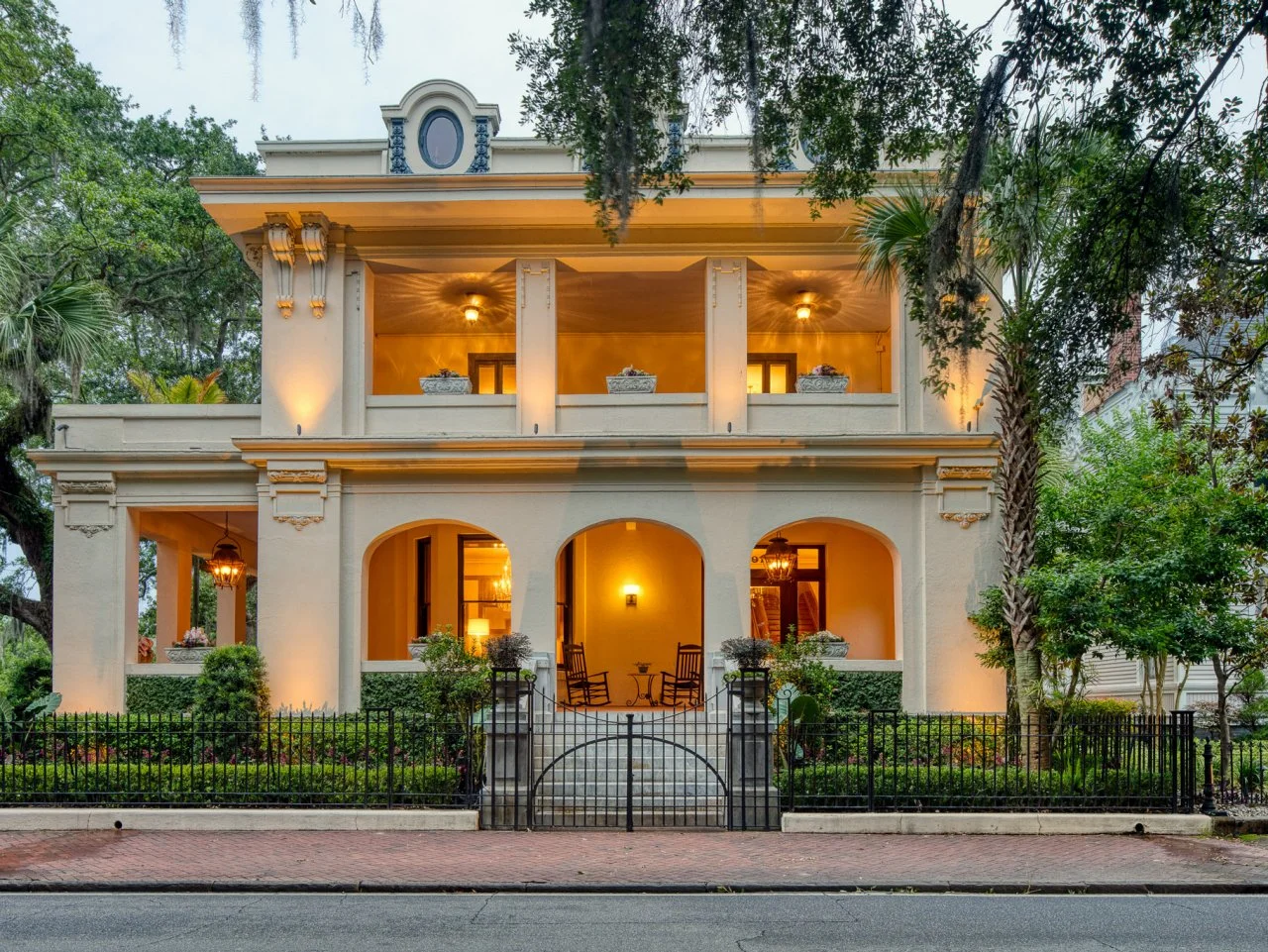 Savannah Georgia Mansion With Mahogany Interiors, Italian Renaissance  Architecture | HGTV, image size:1280x961
