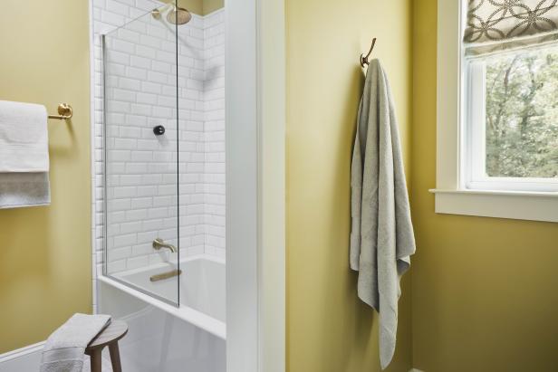 Pictures of the HGTV Smart Home 2022 Main Bathroom + Closet