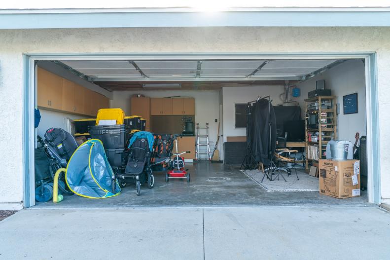 As seen on HGTV’s The Great Giveback with Melissa McCarthy and Jenna Perusich, cousins Melissa McCarthy and Jenna Perusich work with the Clark family to help make much needed renovations to their garage.