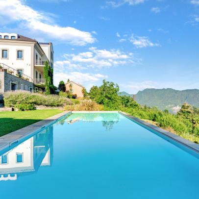 Italian Villa With Infinity Pool