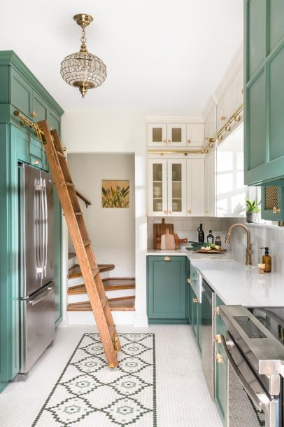 You Should Install These Pull-Down Kitchen Cabinets