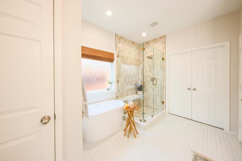 Salle de bain principale Ayub, telle que vue sur No Demo Reno.