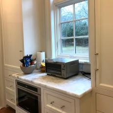 Kitchen Counter With Toaster Oven