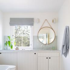 Transitional Bathroom With Gray Shade