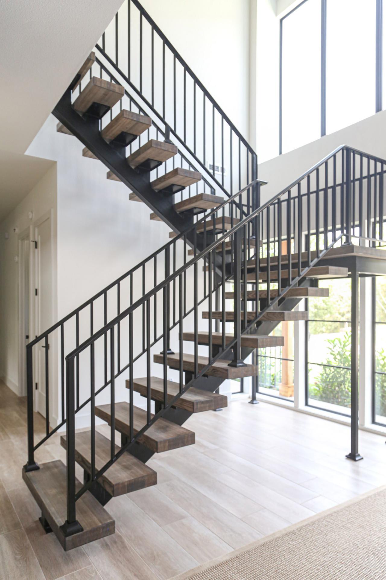 Dramatic Staircase Designs, HGTV Designer of the Year Awards