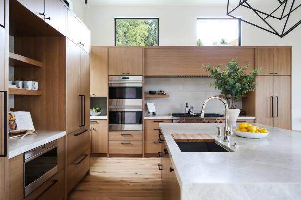 Custom Oak Kitchen Cabinets