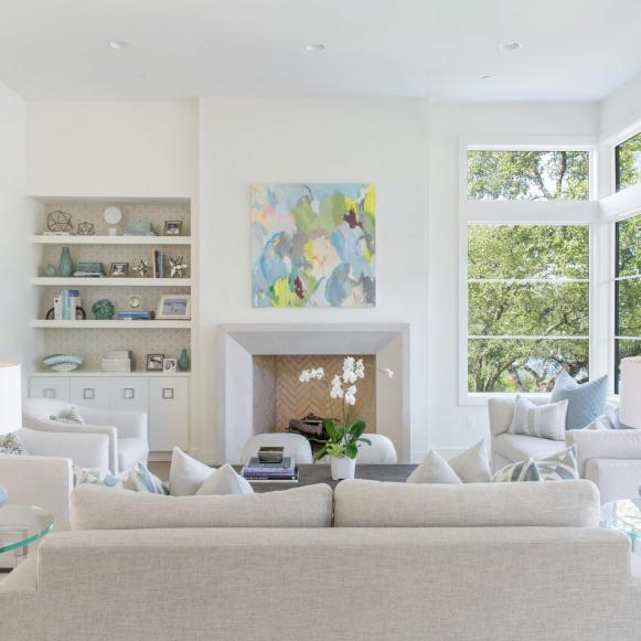 Waterside Retreats | 2022 | HGTV