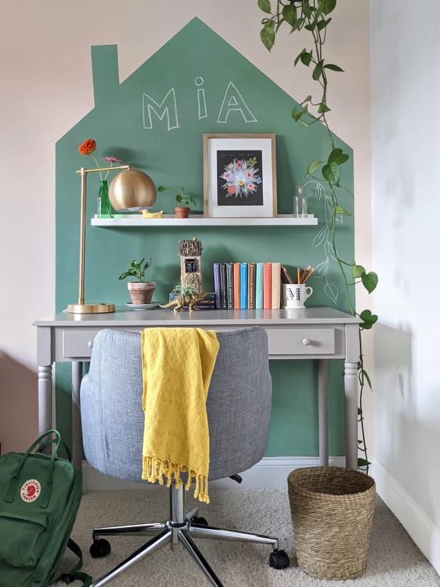 Kids Room With Chalk Wall