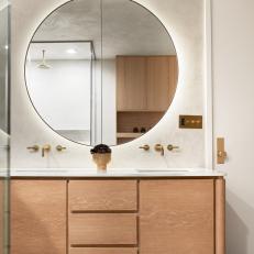 Neutral Modern Bathroom With Circle Mirror