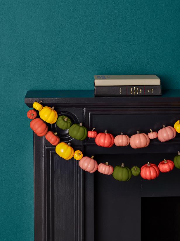 DIY Fall Painted Pumpkin Garland