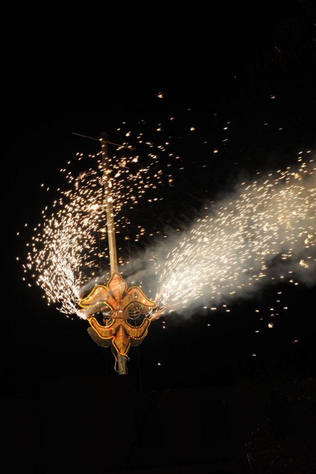 A fleur-de-lis dropping from a pole on New Year's Eve in New Orleans.