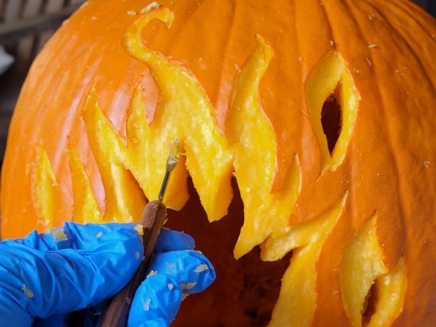 How to Shave a Pumpkin Design for Halloween | HGTV