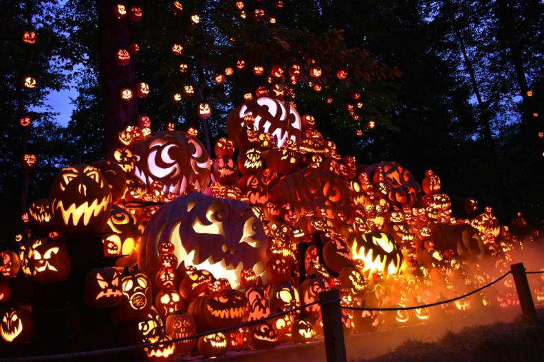 fun places to visit on halloween