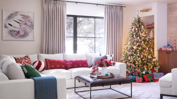 Tour a Modern Mountain House Decked Out for the Holidays
