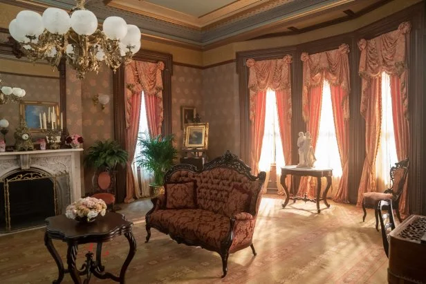 Old Money Living Room: Timeless Elegance Meets Classic Charm