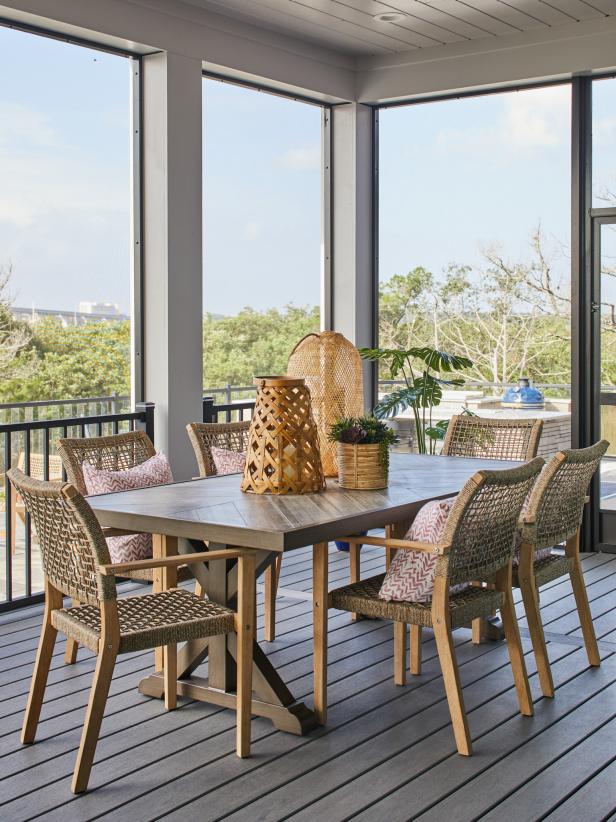 Dream street sales table and chairs