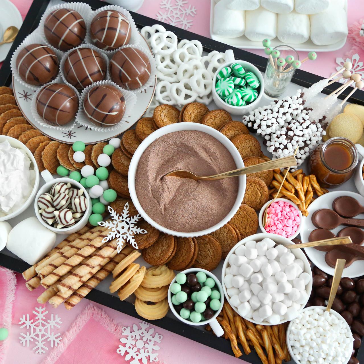 Hot Cocoa Wands {A Perfect Fall or Winter Party Favor}