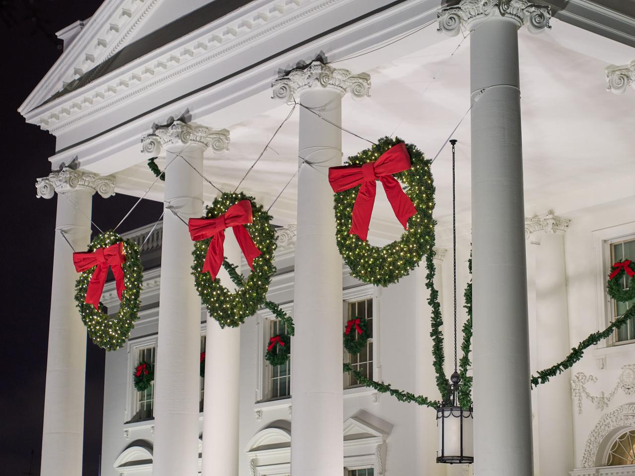 Texas Creator Shares What It's Like To Help Decorate The White House For  Christmas