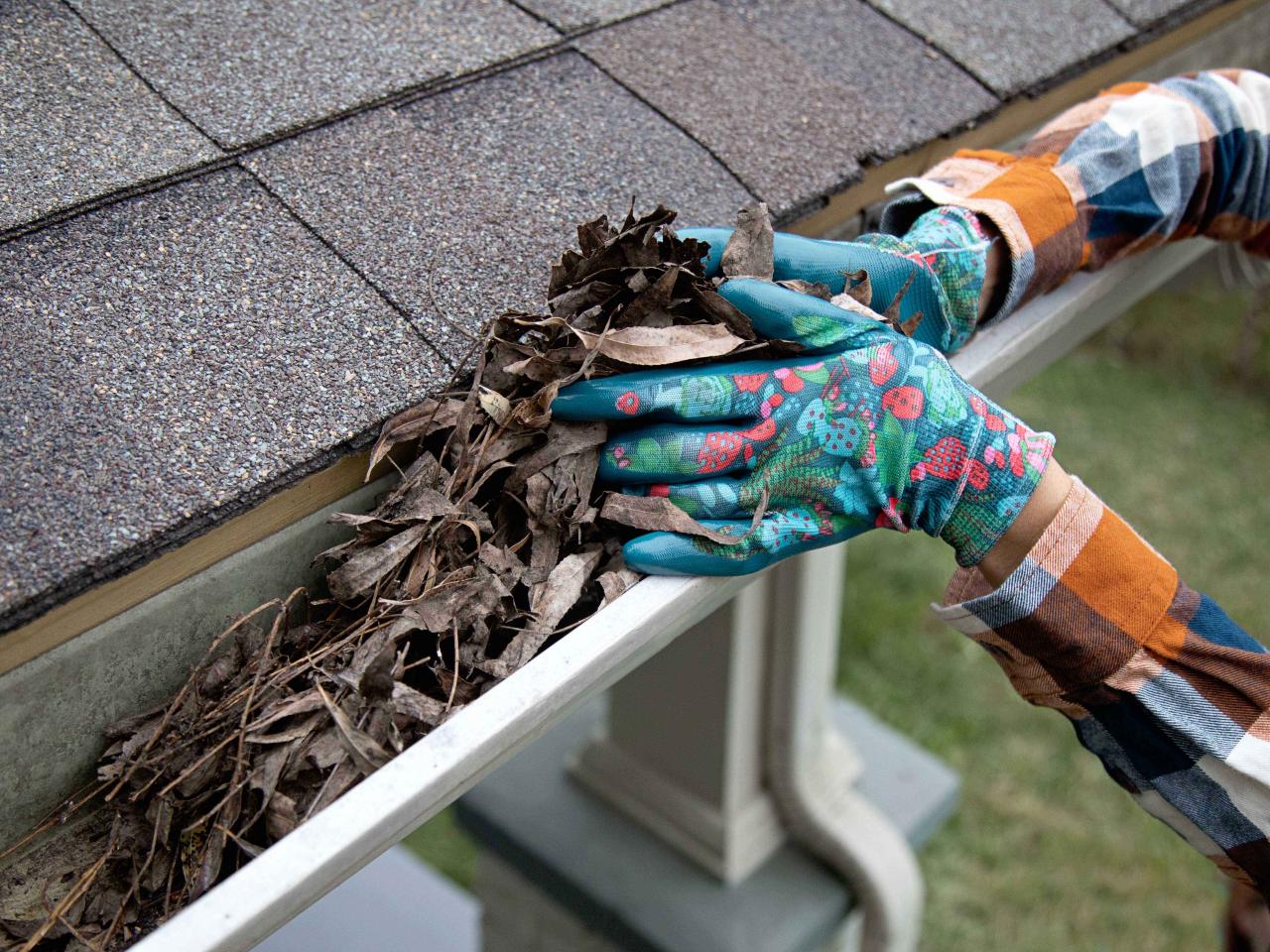 gutter cleaning fresno