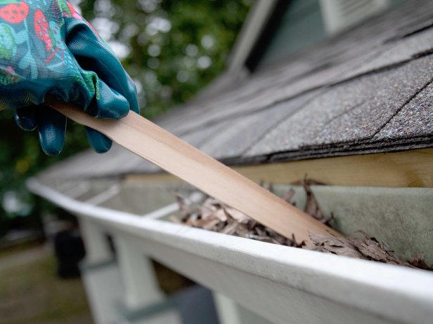 Loosen gunk when cleaning gutters