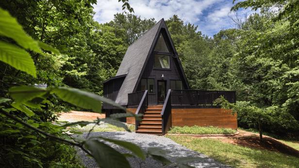 This Cozy A-Frame Is a Stunning Vacation Paradise