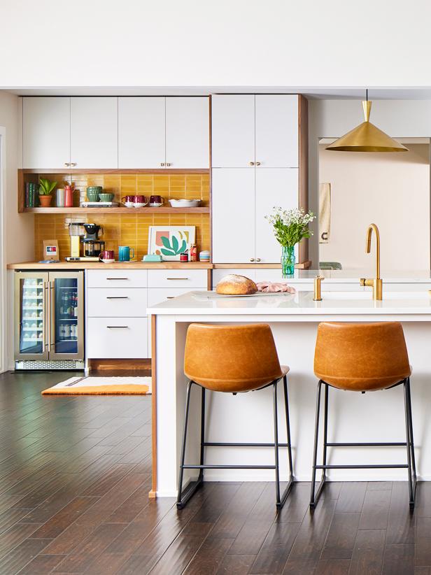Midcentury Modern Kitchen With Yellow Accents