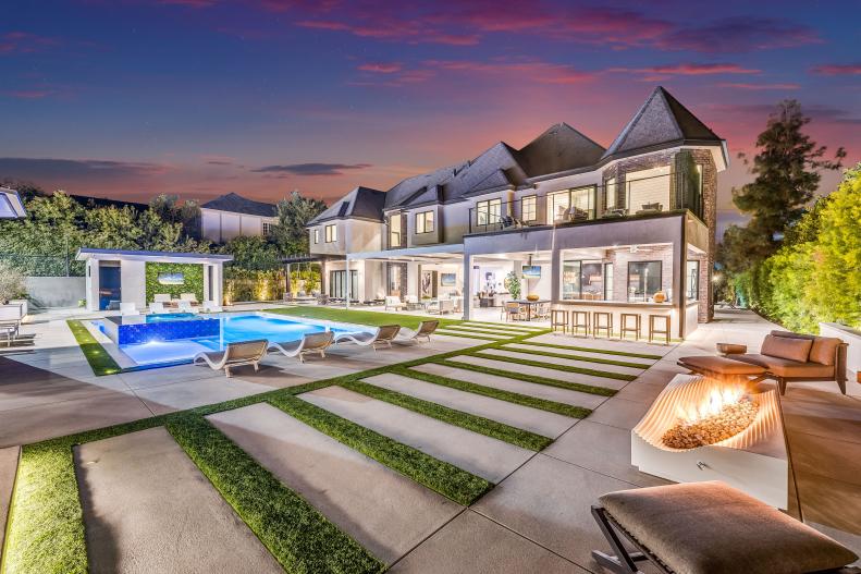 Luxury Backyard With Pavers
