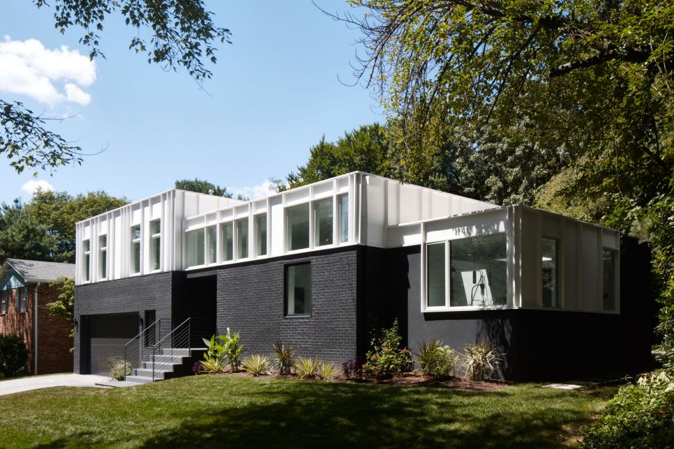 See How a Split-Level Fixer-Upper Is Transformed Into a Modern Marvel