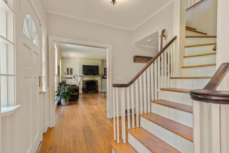 Home's Entryway With Stairs
