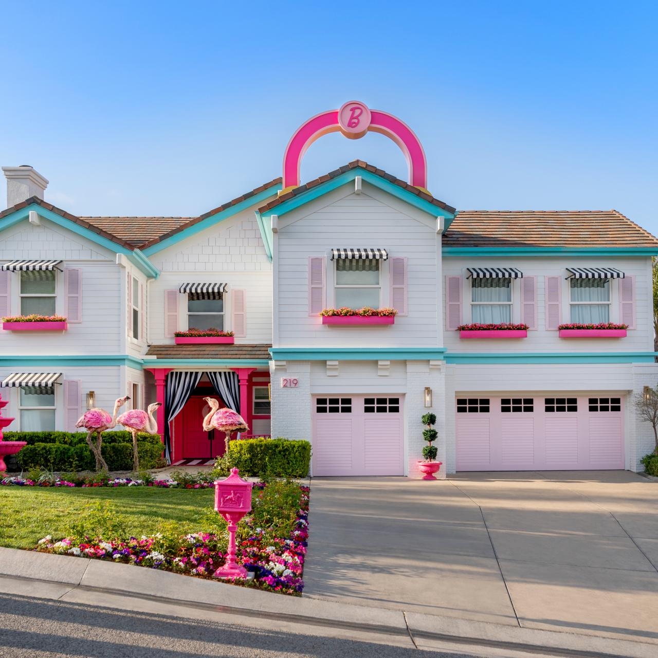 Barbie's Dreamhouse gets a makeover for 2023 - Good Morning America