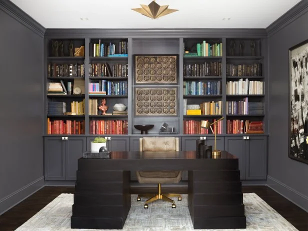 Built in Home Office Furniture: Maximize Space with Style & Function