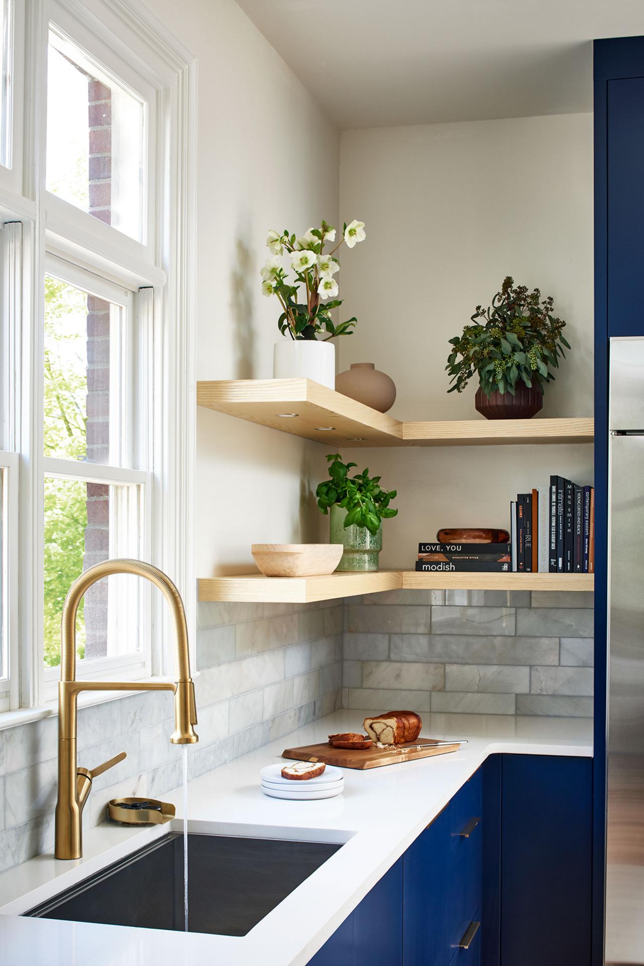 34+ Blue and White Kitchen Cabinets ( TIMELESS & STYLISH ) - Cabinets