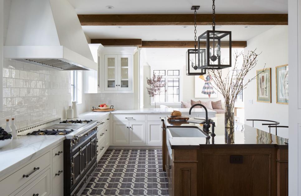 Neutral Transitional Chef Kitchen With Chocoloate Brown Flooring