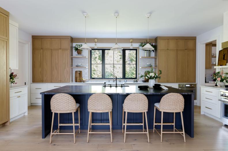  Neutral Kitchen With Navy Island