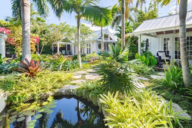 garden properties between pond and pool