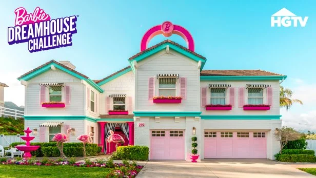 Download HGTV's 'Barbie Dreamhouse Challenge' Zoom Backgrounds | Barbie ...