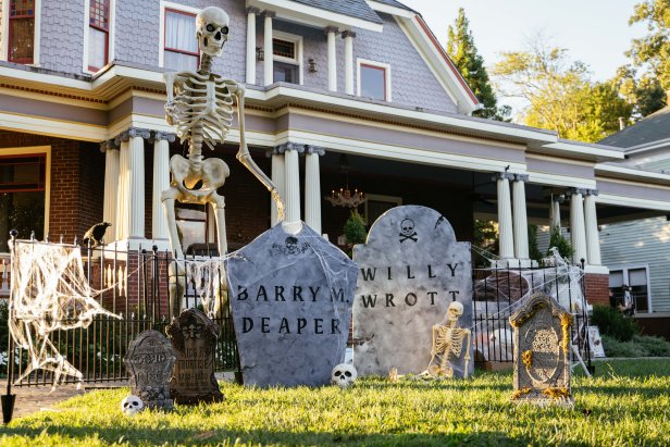 Giant Halloween Tombstone made of insulation foam for your front yard