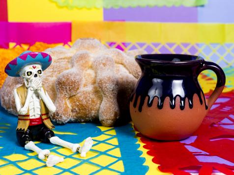 Mexican Day of the Dead Bread (Pan de Muerto) Recipe