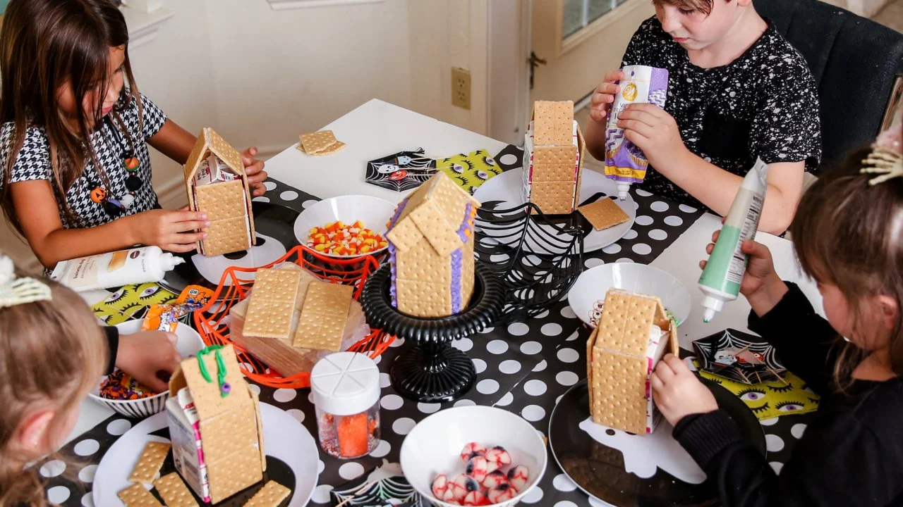 Kids’ Party Activity: Haunted Halloween Gingerbread Houses | HGTV