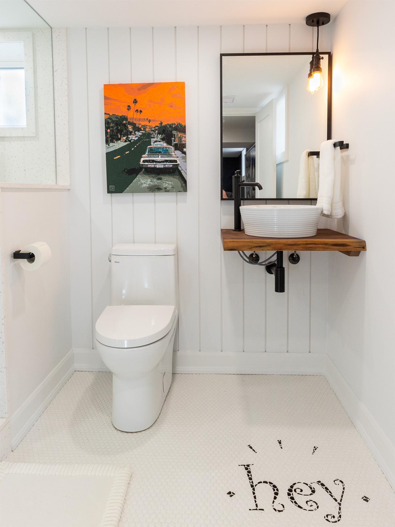 Before and After: Small Bathroom Ideas on a Budget 