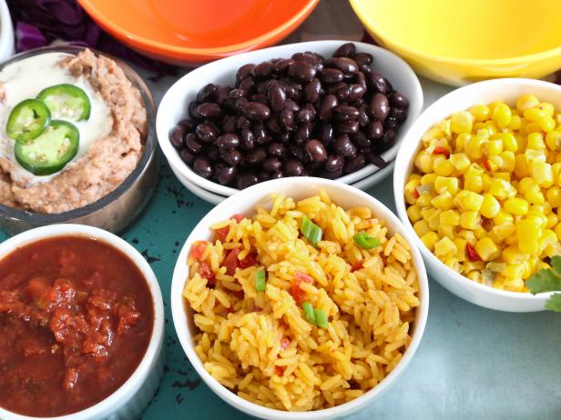 How to Plan a Taco Bar Party | HGTV