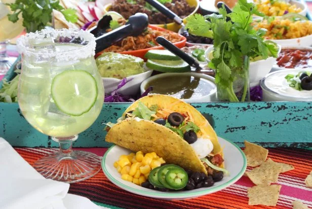 How to Plan a Taco Bar Party | HGTV