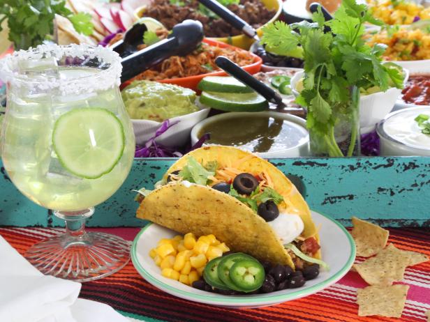 How to Plan a Taco Bar Party | HGTV